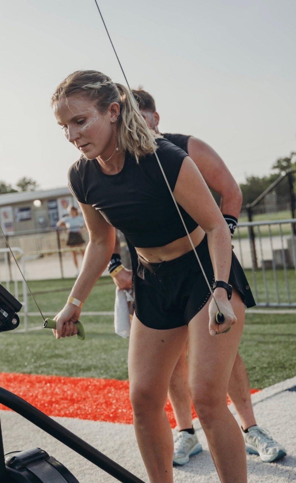 Linden mid-event at a fitness competition